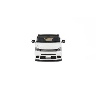 Toyota Hiace Super GL Custom Pearl White 2008 OttO mobile 1:18 Resinemodell (Türen, Motorhaube... nicht zu öffnen!)